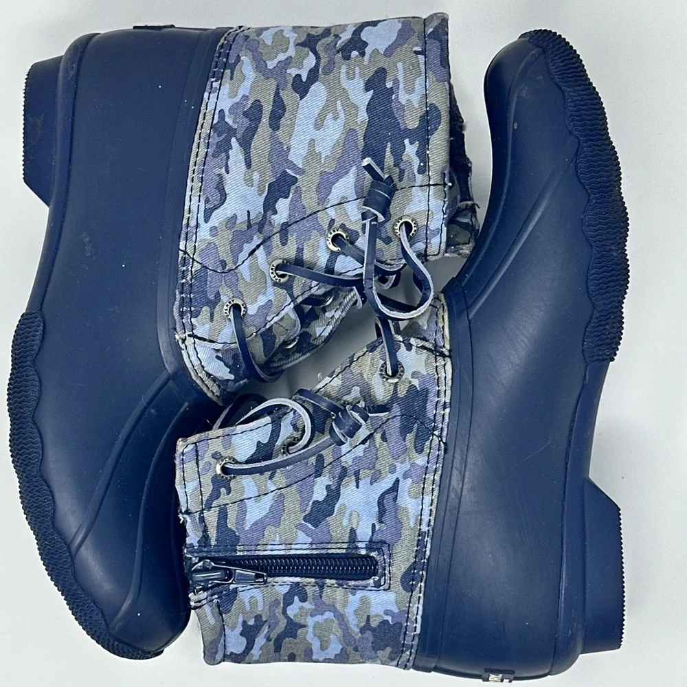 Big Kids Sperry zip Camouflage Duck Boots size 4y